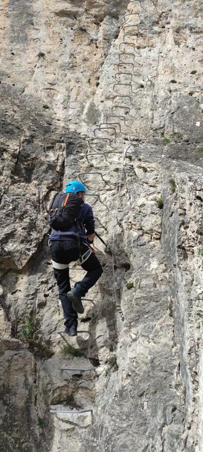 Hotel Rio Escabas, Serrania De Cuenca Cañamares Εξωτερικό φωτογραφία